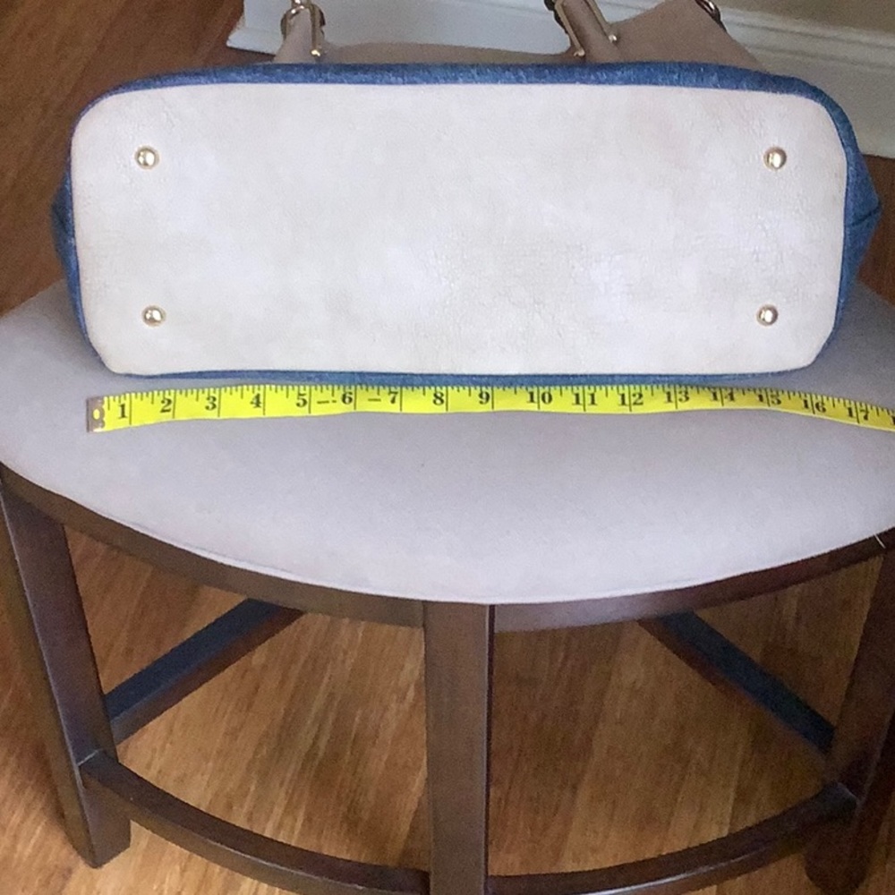 Black Rivet Large Handbag - Picture 8 of 10